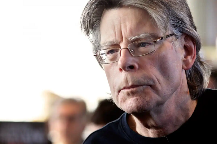 Stephen King declara en contra de la fusión de editoriales