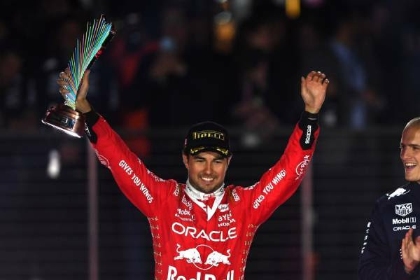 Checo Pérez asegura el subcampeonato de la Fórmula 1 con un podio en Las Vegas