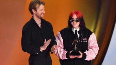 ‘Barbie’ triunfa en los Grammy 2024 con Billie Eilish