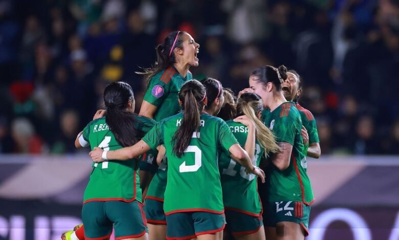 Selección mexicana femenil derrota a EUA